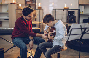 Guitar Teacher Lightwater (01276) Guitar Teacher Lightwater (01276)