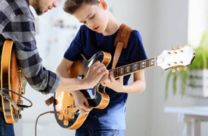 Guitar Teacher Richmond upon Thames (020)