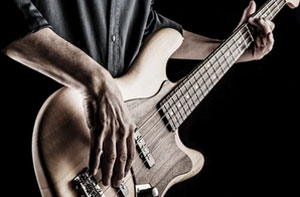 Bass Guitar Lessons Scarcliffe Derbyshire